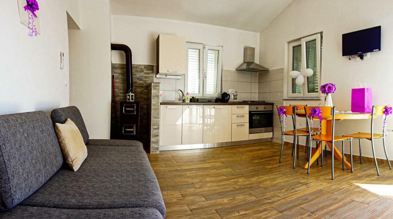 Apartmani Ivana Cres Εξωτερικό φωτογραφία